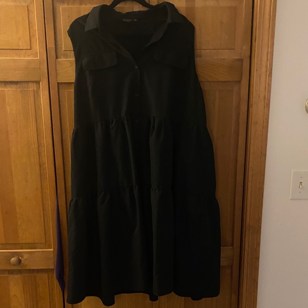 SHEIN Black Midi Dress